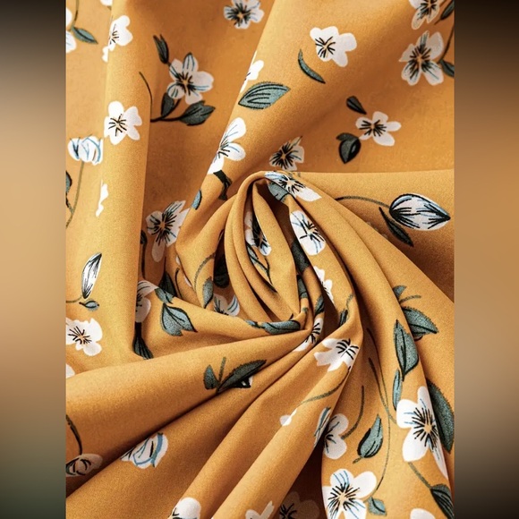 Women's Maize Yellow-Gold W/White Flowers, Elastic Waist, Flowy, Midi Skirt. - Picture 3 of 8